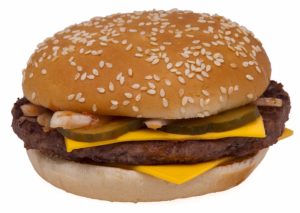 cheeseburger con carne e formaggio
