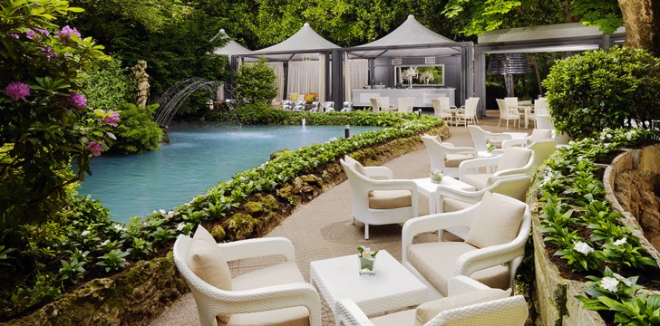 Sheraton Diana Majestic: Gazebo Lounge Sheraton Diana Majestic: Gazebo Lounge