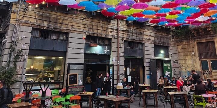 Lettera 82: location per eventi a Catania con cortile