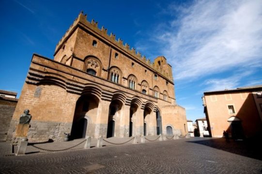 Palazzo del Capitano del Popolo: Facciata