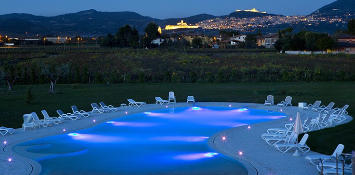 Hotel Valle di Assisi: Piscina