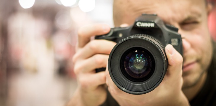 Come scegliere un fotografo per eventi