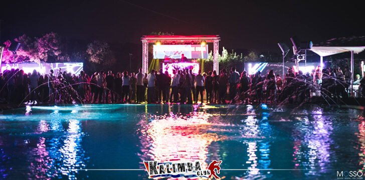 Klaimba: piscina esterna