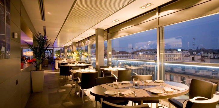 Globe - Restaurant and Lounge Bar Globe - Restaurant and Lounge Bar