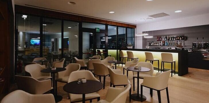 IPoint Hotel: bar