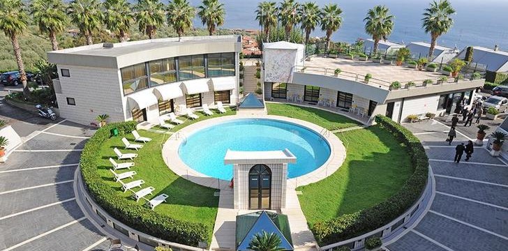 President Park Hotel: Piscina