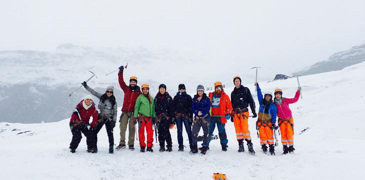 Team building sulla neve: 7 idee per attività da brividi!