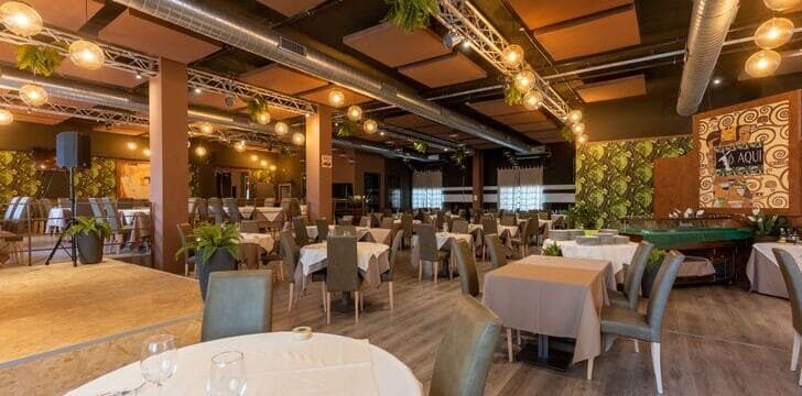Toaqui Churrascaria: sala