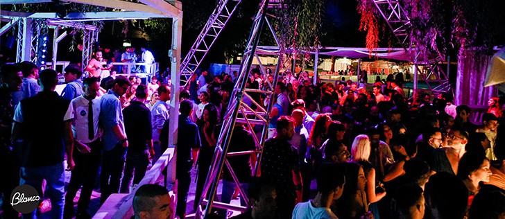 Blanco Summer Club pista da ballo