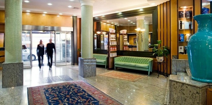 Qualys Hotel Royal Torino: Hall