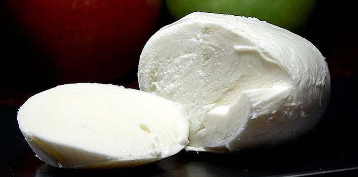 mozzarella di bufala tagliata