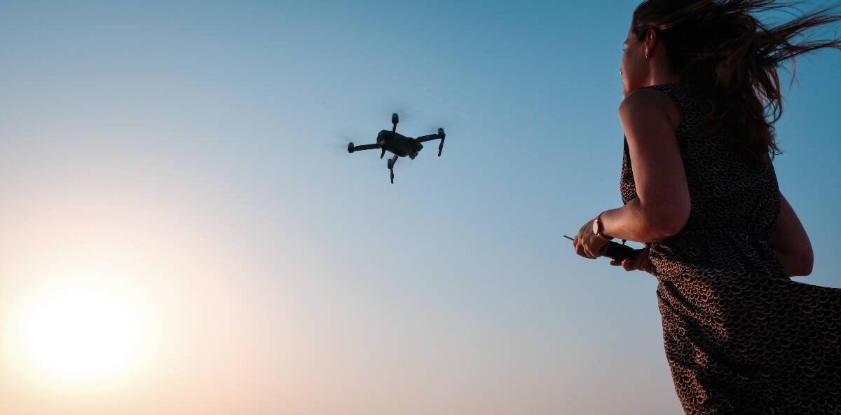 Riprese con il drone agli eventi: cosa dice la normativa?