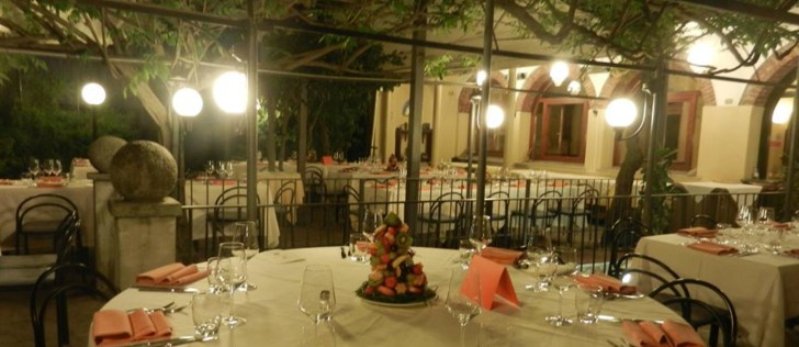 Spie Al Ristorante Vero O Falso