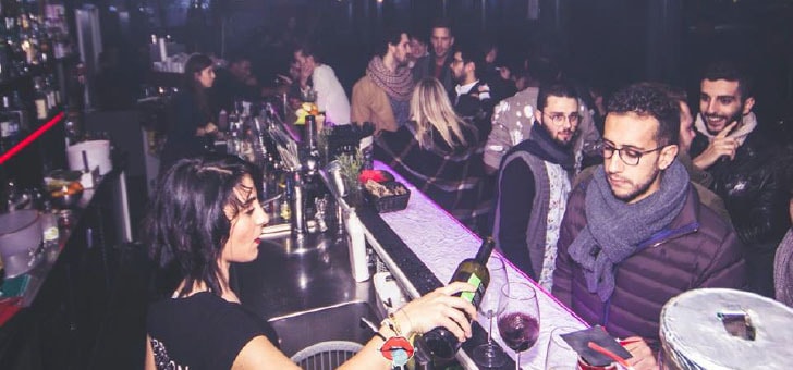 Bamboo Music and Drink Bancone della discoteca Bamboo Music and Drink
