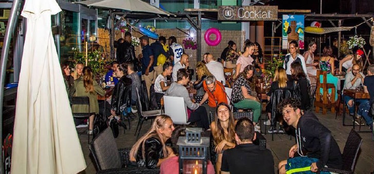 iCocktail Cafè di Modena Sala principale iCocktail Cafè di Modena