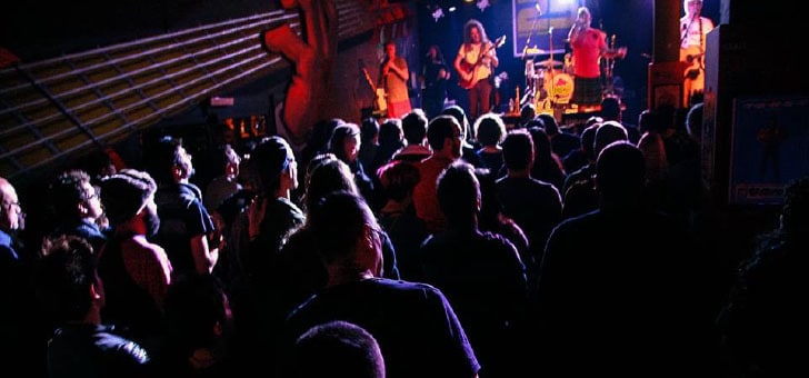 Vibra Club serata con musica libe discoteca Vibra Club