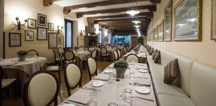 Antica Hostaria Massa: sala ristorante Antica Hostaria Massa sala ristorante