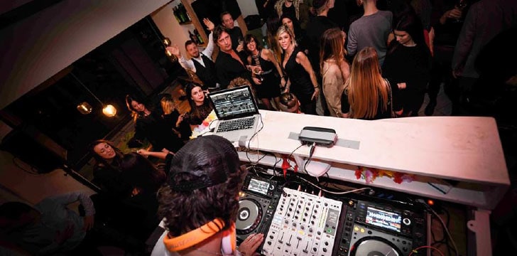 Glamour Consolle DJ Set al Glamour