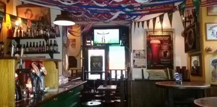 bancone joy's pub interno bancone