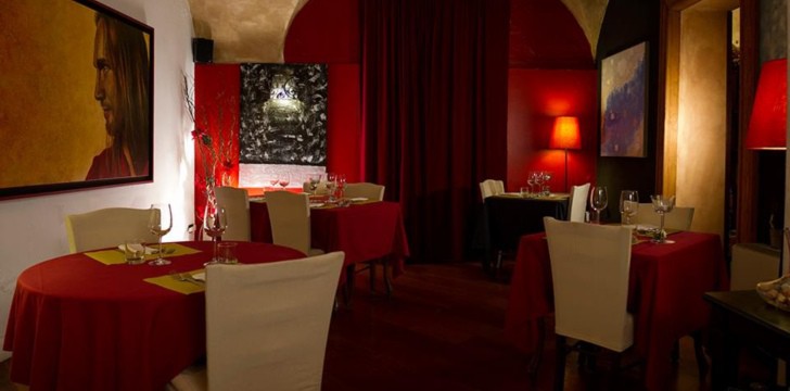 La Vineria: interni La Vineria interni