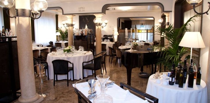 Le Colonne Restaurant: sala ristorante Le Colonne Restaurant sala ristorante