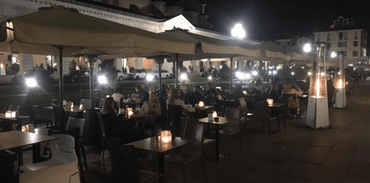 Arnold's Café: esterni Arnold's Café esterni