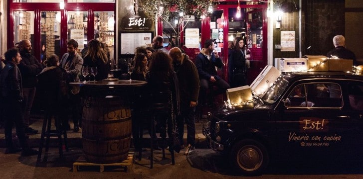 Est! Vineria con cucina: esterno Est! Vineria con cucina esterno