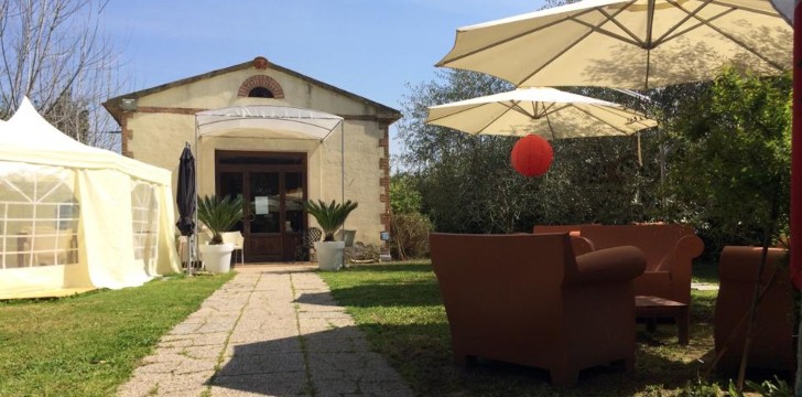 Il Giardino Nascosto: Vista dall'esterno Il Giardino Nascosto vista dall'esterno