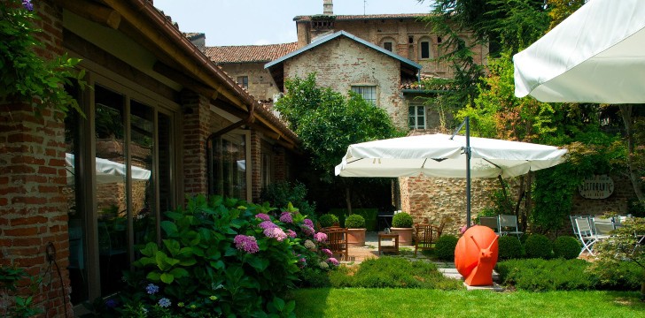 La Limonaia Lounge Bar: giardino esterno La Limonaia Lounge Bar giardino esterno