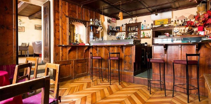Le Prive Cocktail Le Prive Cocktail Club ingresso: ideale per il tuo addio al celibato in Valle d'Aosta