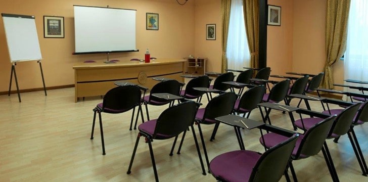 Hotel Bifi: sala dama