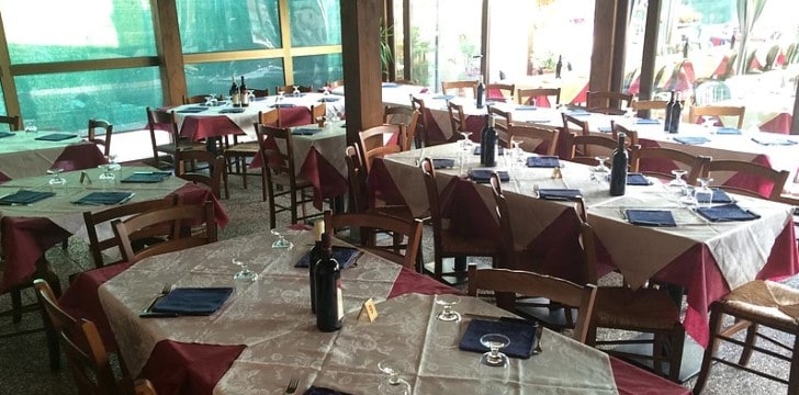 La Taverna di San Michele: interno La Taverna di San Michele interno