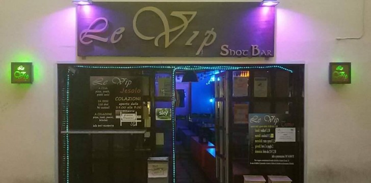 Le Vip Shot Bar: ingresso Le Vip Shot Bar ingresso