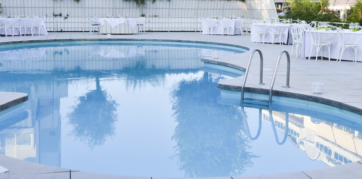 Oxygen Lifestyle Hotel: Piscina