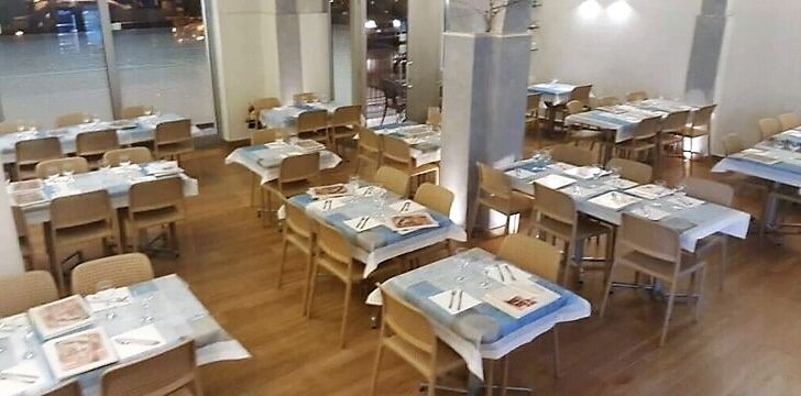 Pizzeria La Piazzetta: interni Pizzeria La Piazzetta interni