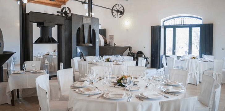 Tenuta Montevitolo Tenuta Montevitolo sala ristorante