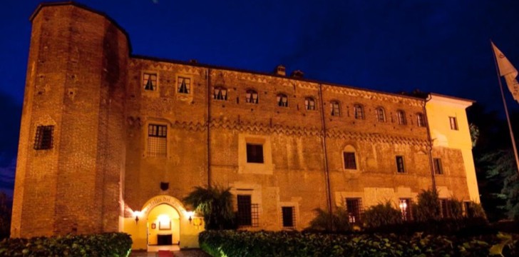 Castello dei Solaro: Esterni