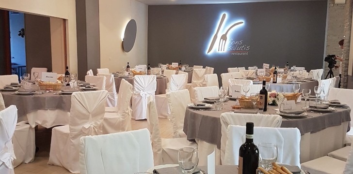 Ristorante Fons Salutis Battesimo ad Asti: Ristorante Fons Salutis