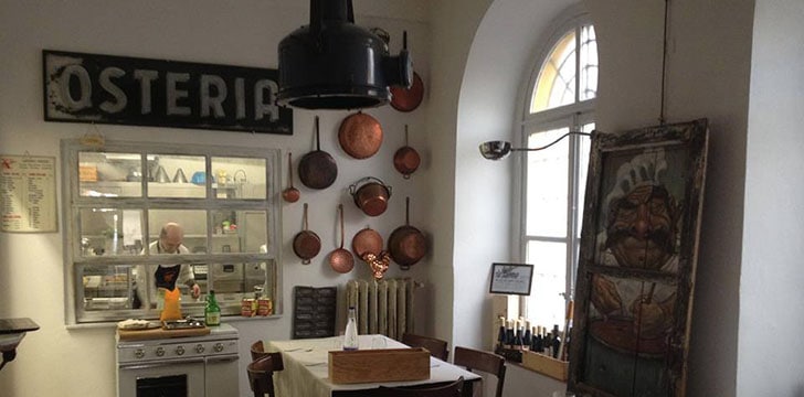 Battesimo a Vercelli: Trattoria Paolino Trattoria Paolino: Interno