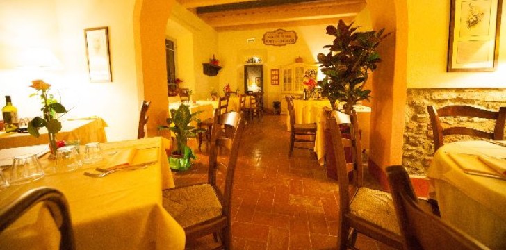 Villa Corliano: Sala Battesimo a Pisa: Villa Corliano