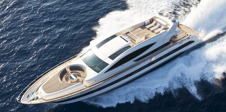 Festa in barca Cerri 102 motoryacht Toby
