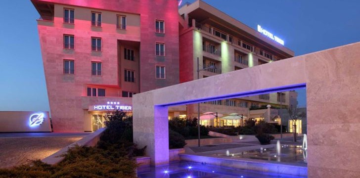 Esterno dell'Hotel Tiber