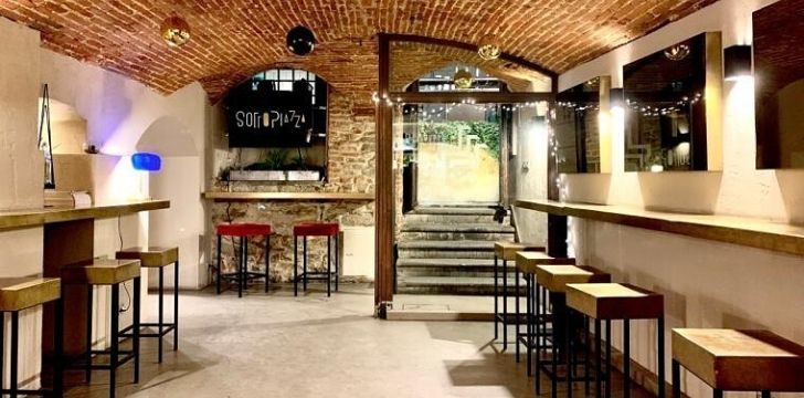 7. Sottopiazza
