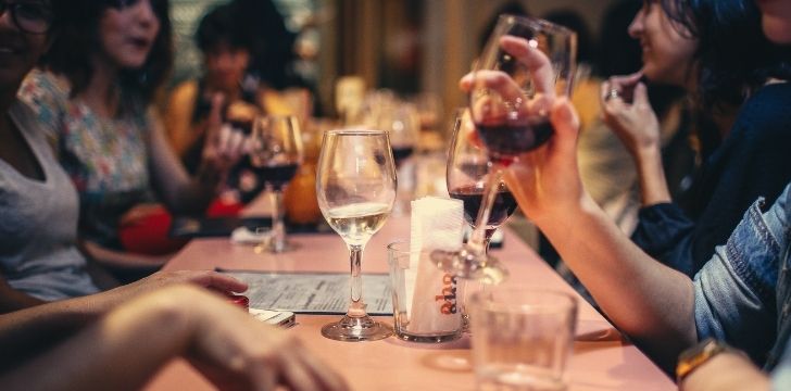 Cena con gli amici Cena con gli amici