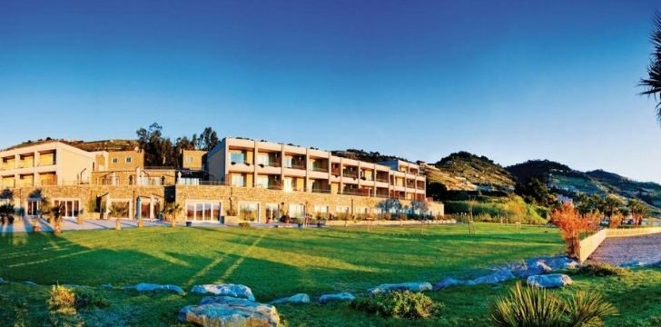 Aregai Marina Hotel&Residence