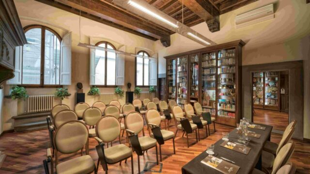 Golden Venue Palazzo Coppini: Sala Domes in the World