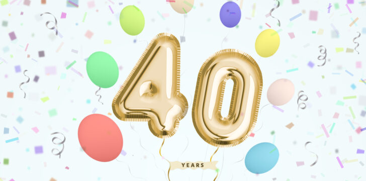Spilla 40 anni, gadget festa quaranta anni -  - Addobbi  ed articoli per feste, eventi e party