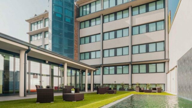 Centro Congressi FastHotel Linate: Esterno