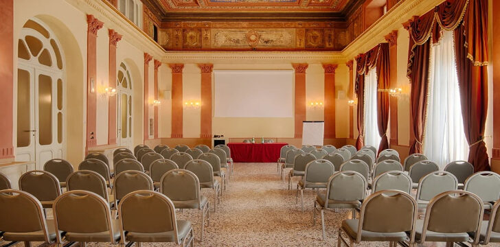 sala stucchi grand hotel palazzo livorno