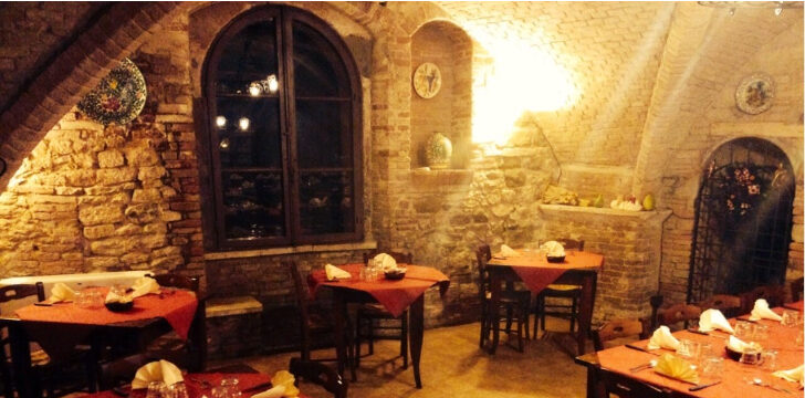 Al Mangiar Bene: saletta